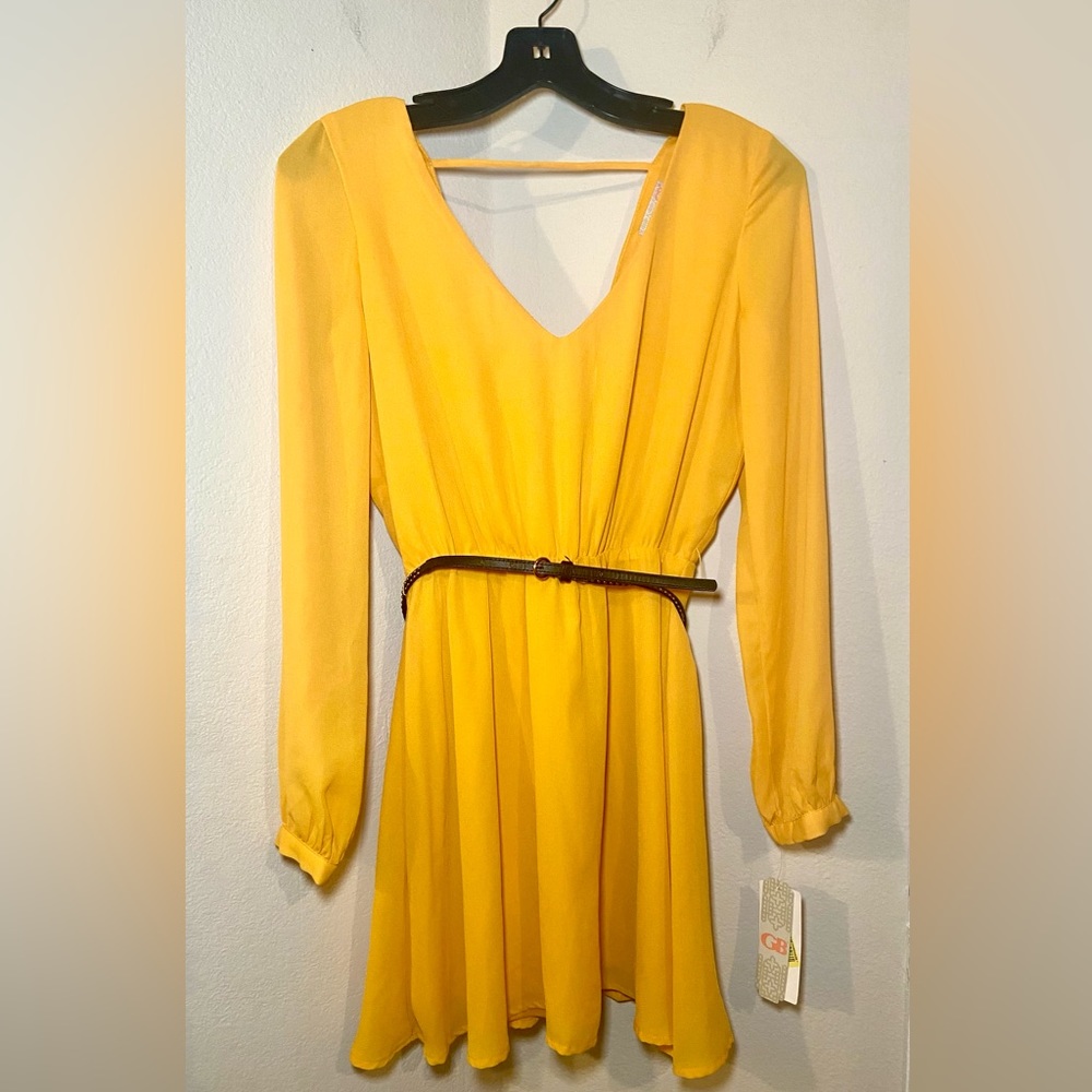 Gianni Bini Yellow Chiffon Dress, long sleeve, flowy. Size XSmall